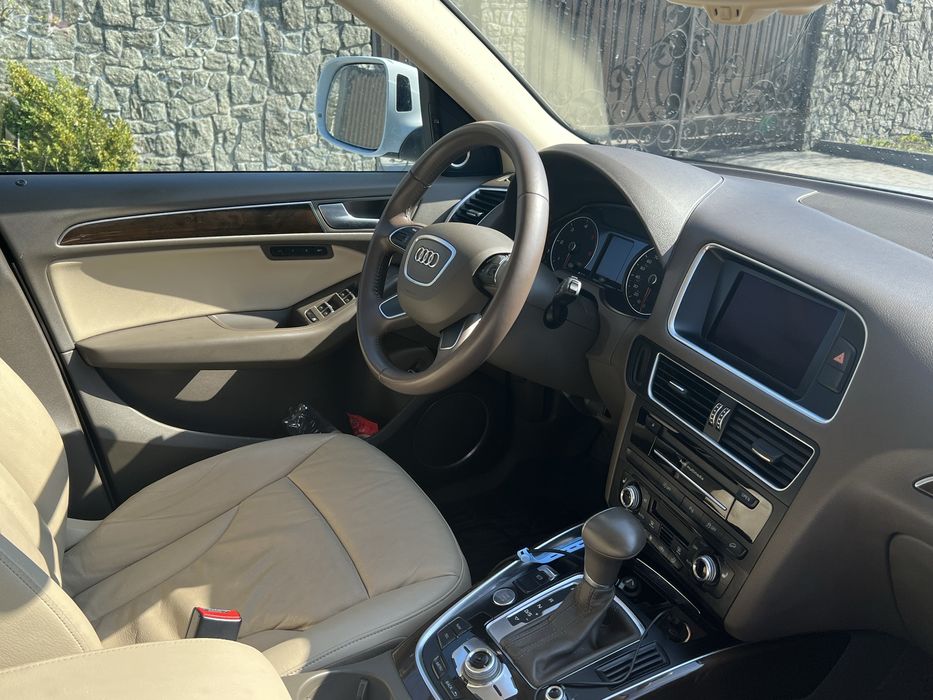 Продам Audi Q5 3.0 TDI