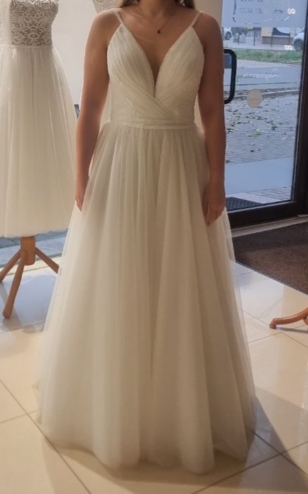 Suknia ślubna biała, śmietankowa,tiul, na ramiączkach roz.36,38 /157