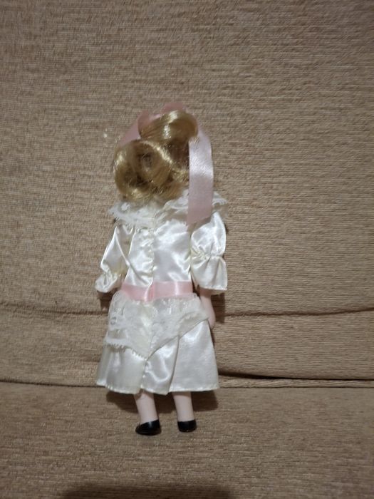 Bonecas porcelana 30cm, 25cm com suporte, 20cm