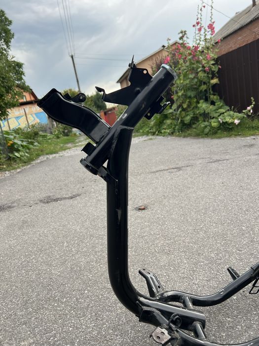 Пррдам раму ямаха джог са 36 в ідеальному стані