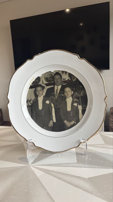 Raríssimo - Prato Antigo Vista Alegre com Fotografia de Família