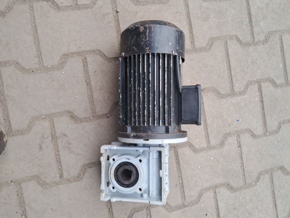 Okazja motoreduktor 0.75kw 70obr