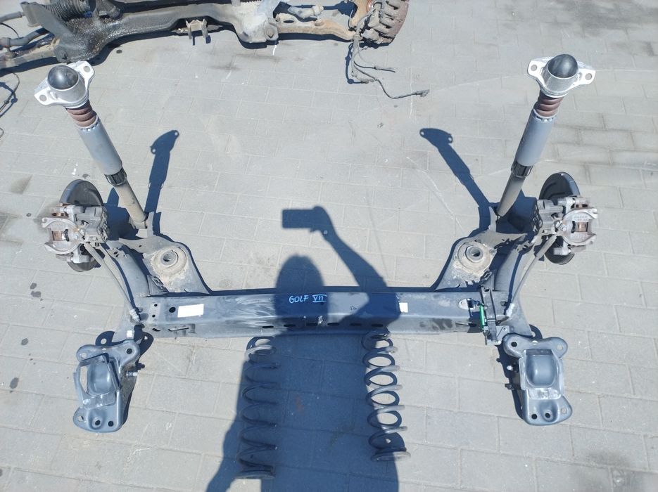 Belka zawieszenia oś tył VW Golf VII Belka Os wózek tyl Vw Golf V Golf VI kombi