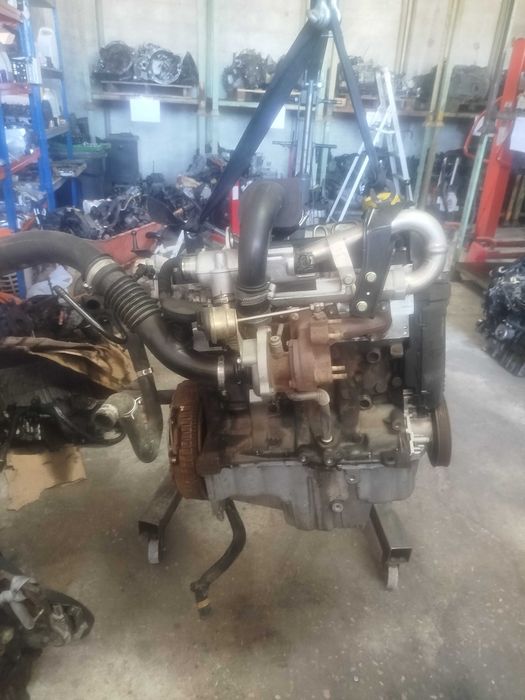 Motor 1.5dci K9K 722 com arranque atras