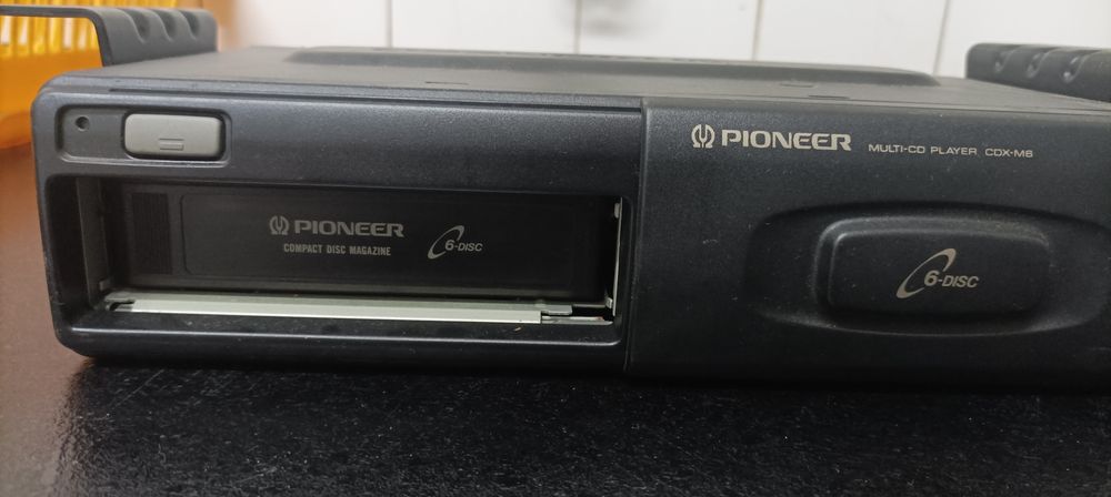 Caixa de CDs Pioneer