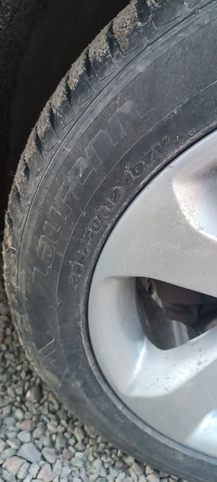Продам зимние шыны