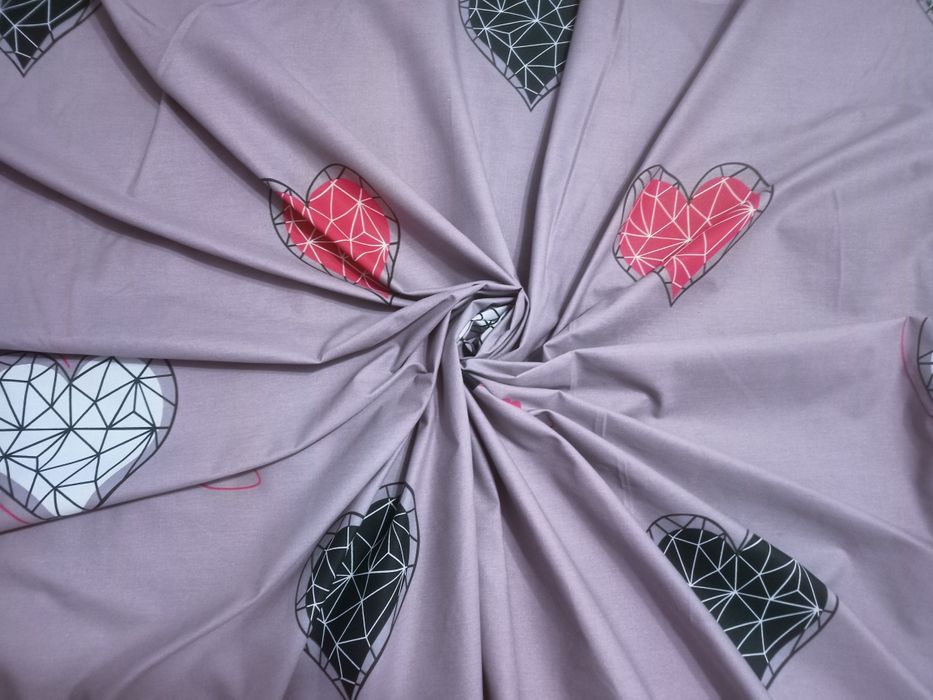 Шью простыни на резинке  и постельные наборы.Ткань-байка(фланель) ,бяз