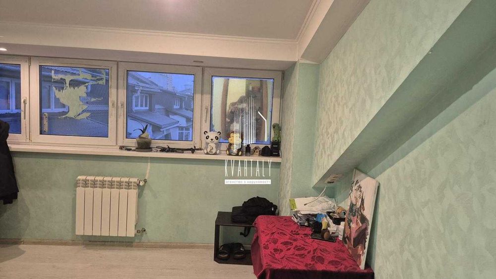 Apartment in Kyiv - More