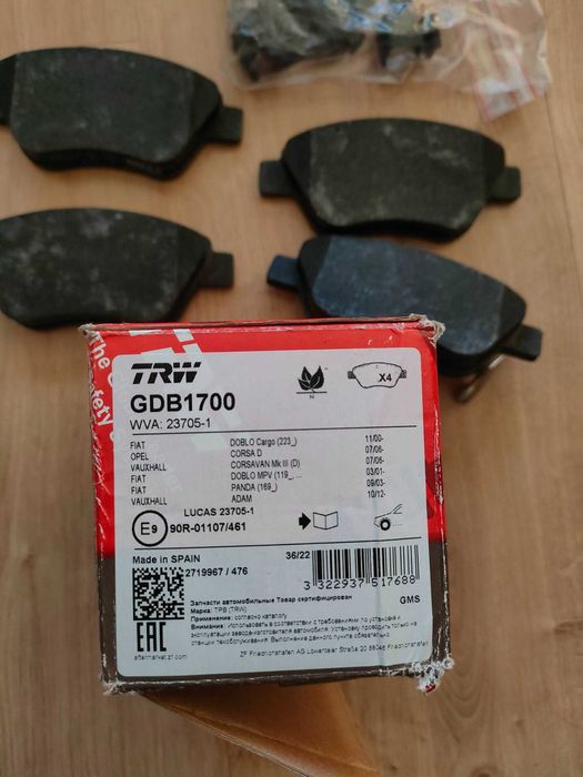 Klocki hamulcowe TRW GDB1700 Corsa Doblo Punto