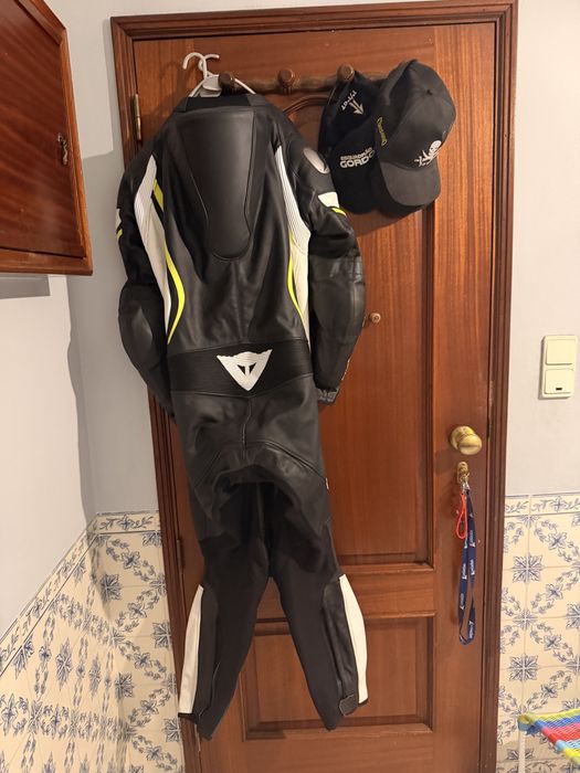 Macacão Dainese n52 impecavel