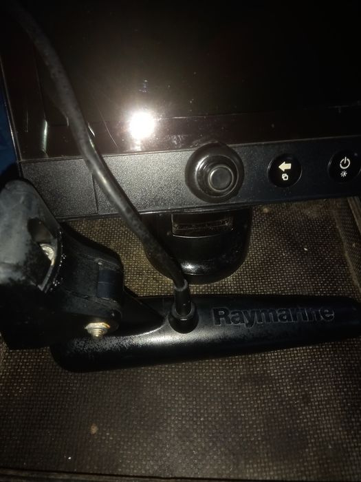 продам эхолот Raymarin dragonfly 7