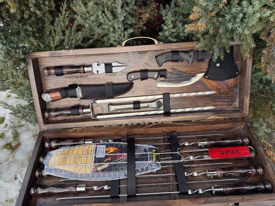 Эксклюзивний подарунковий набір шампурів у кейсі для чоловіка