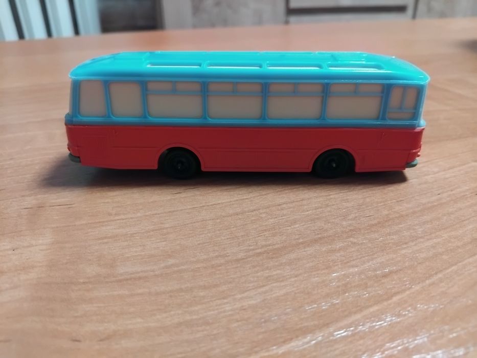 Model autobusu kioskowiec
