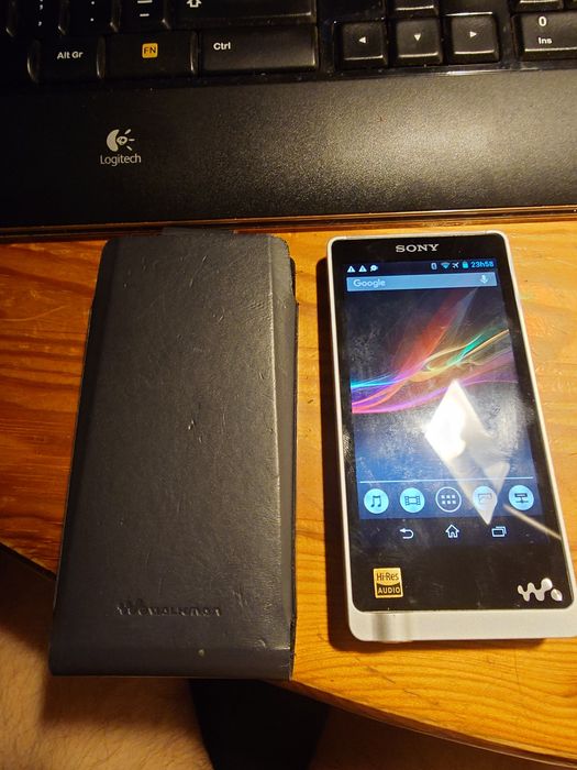 Sony walkman NWZ-ZX1 high-resolution 128 GB