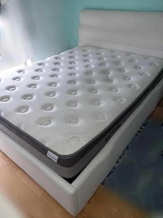 Cama de casal em pele sintética com baú dearrumação(160×200)