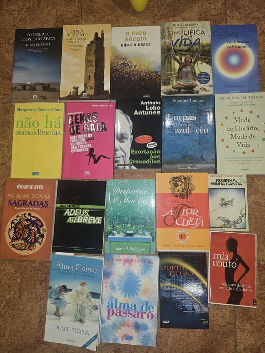 Livros variados usados