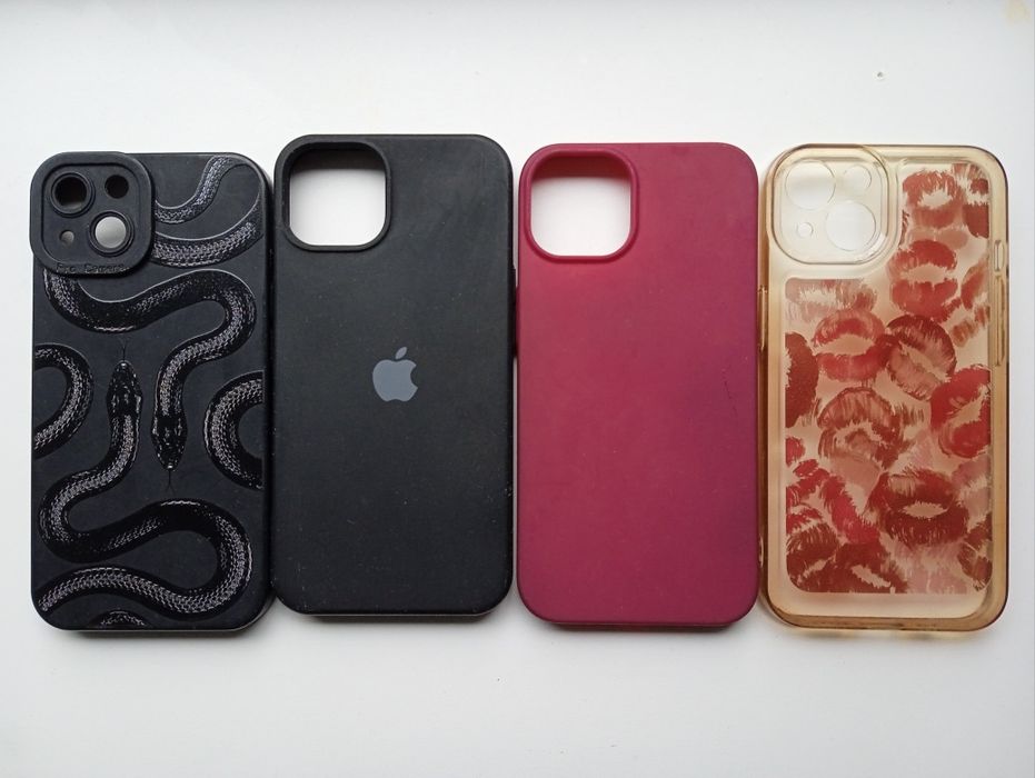 Чохли на iPhone 13