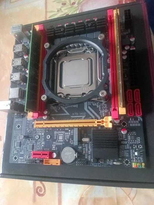 Комплект x79 + 2650v2 + 16 ГБ LGA2011