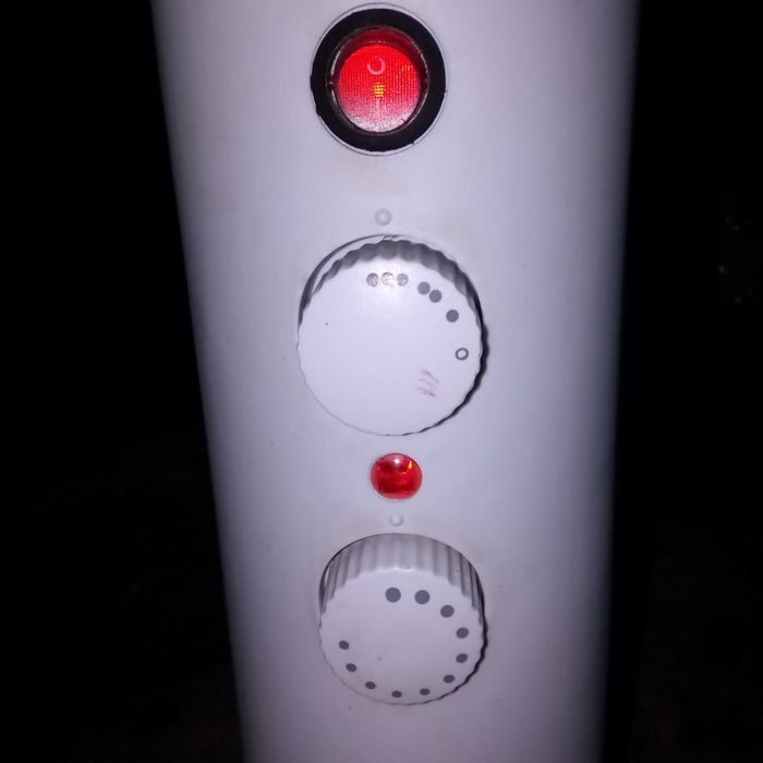 Grzejnik konwektorowy z dmuchawą 2000 Wat z programatorem czasowym