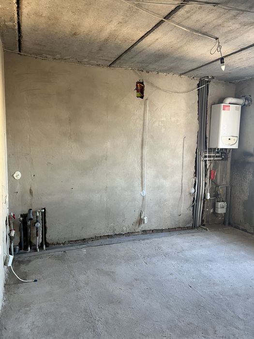 Продам 3-х кімнатну квартиру в зданому будинку.