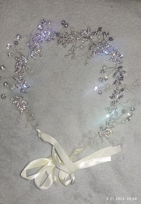 Diadem, ozdoba do włosów