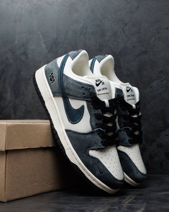 Nike SB Dunk Low x Kaws White Blue