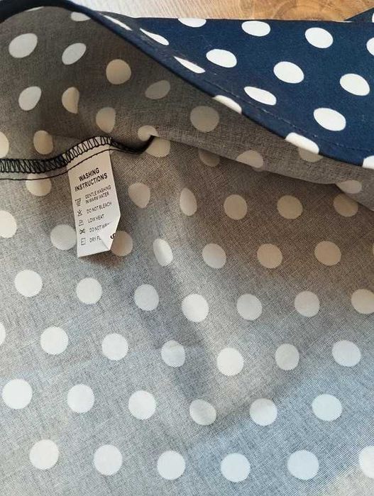 Granatowa Retro sukienka w grochy S z rękawem 3/4 vintage pin up