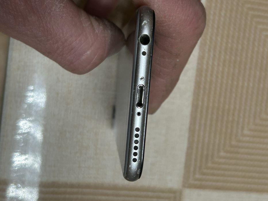 Продам айфоны разных моделей