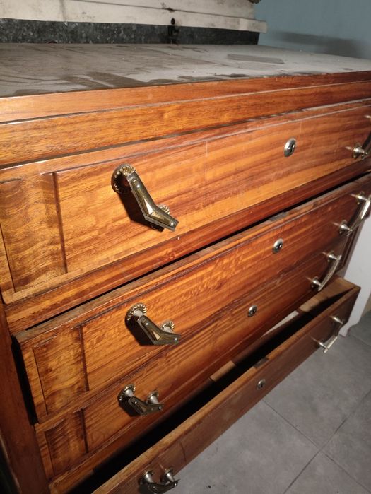 Móvel cómoda antigo madeira