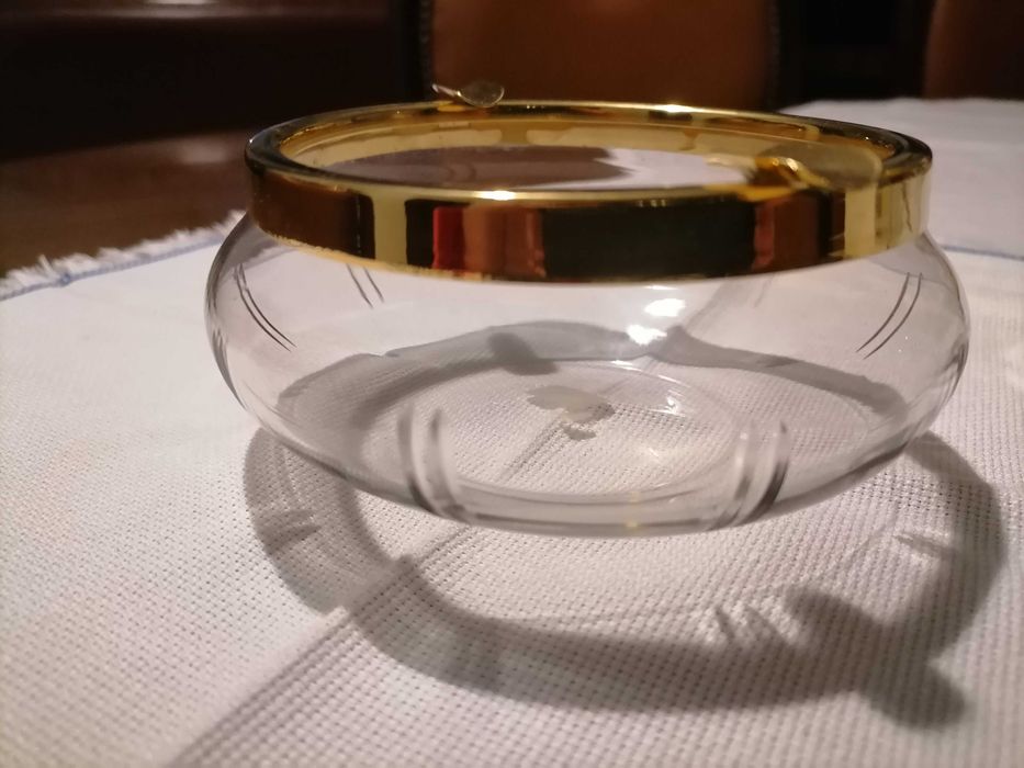 Cinzeiro e pote em cristal e banhado a ouro