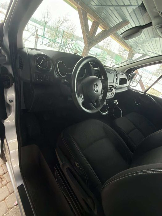 Renault Trafic 2021r