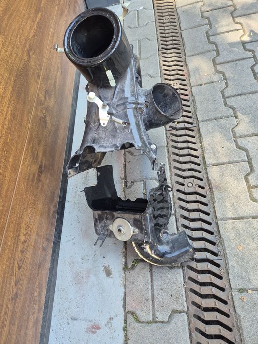 Fiat 126p obudowy silnika zestaw ładny stan