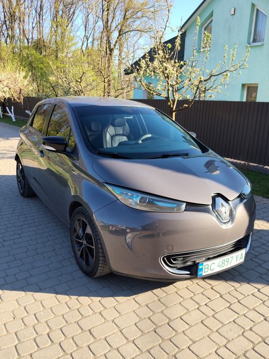 Продам Рено зое 40 кВ 2018