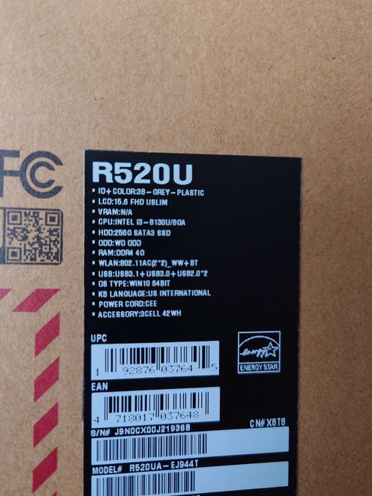 Laptop ASUS R520U