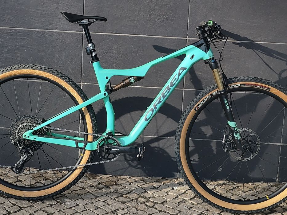 Orbea OIZ m10
Tamanho L
Rodas mavic crossmax SL alum