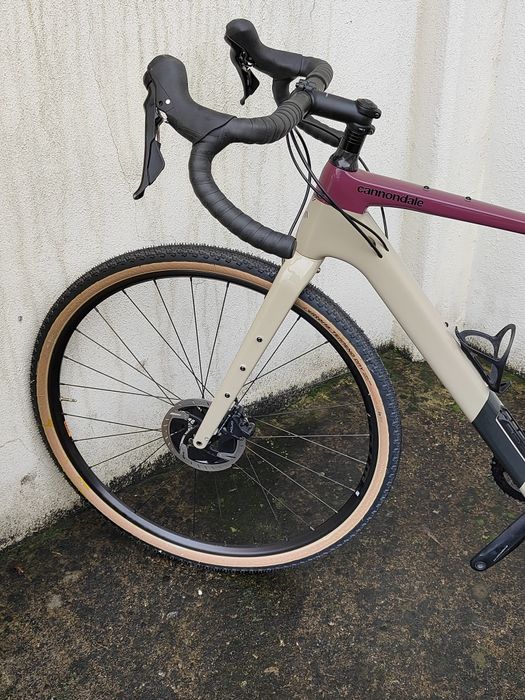 Aceito retomas 
Bicicleta Cannondale gravel Topstone Carbon 3 Quicksan