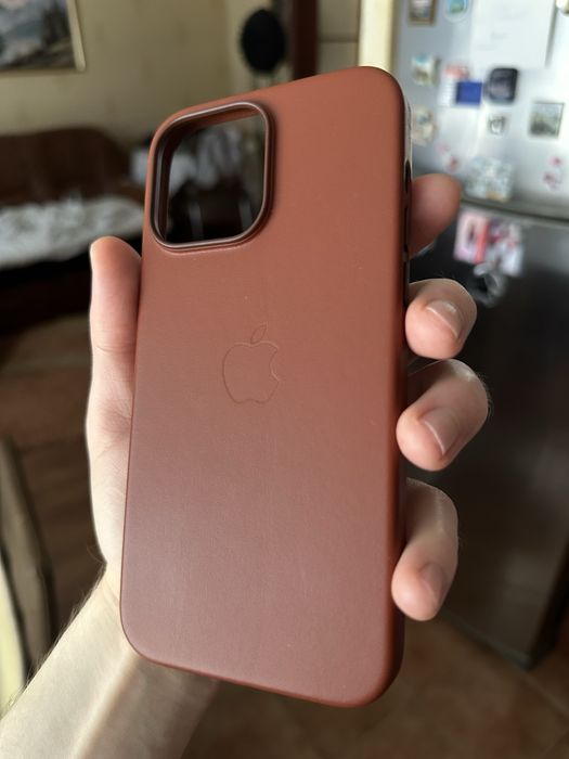 Оригінальний шкіряний чохол Apple Iphone 14 Pro Max Торг можливий.