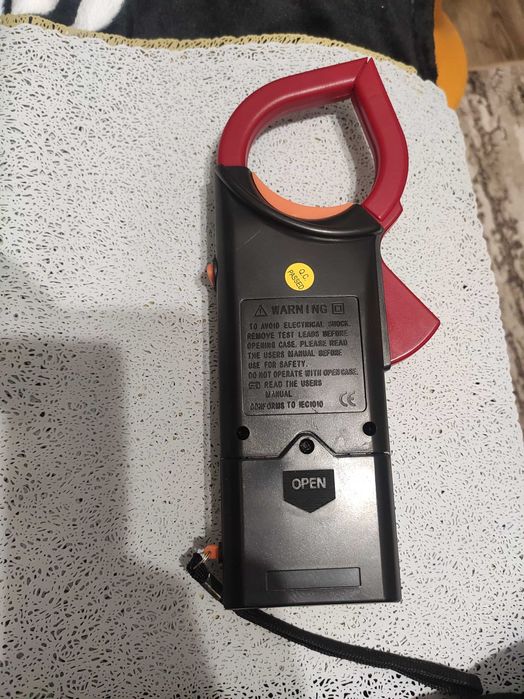 Токовые клещи Digital DT 266 новые