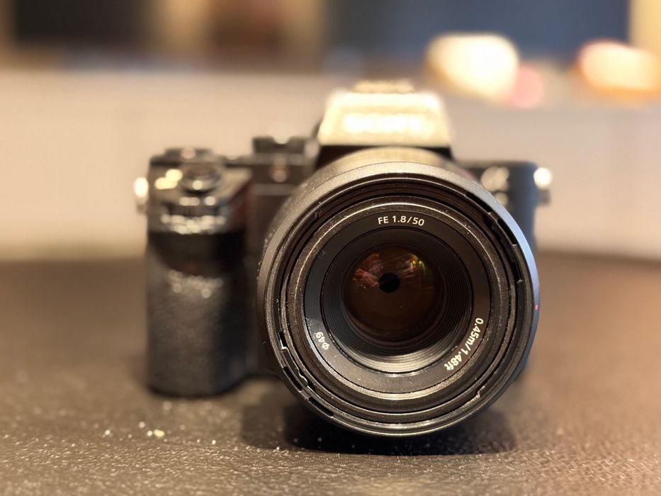 Sony A7ii + 50mm FÉ + tamron 28-74 + mochila e extras