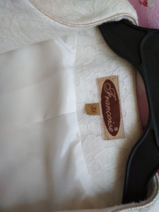 Płaszczczyk ślubny rozm 38