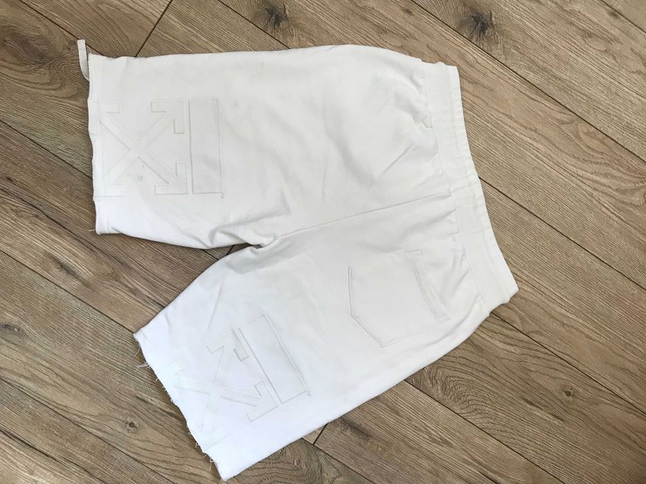 Spodenki dresowe Off-White rozm. L