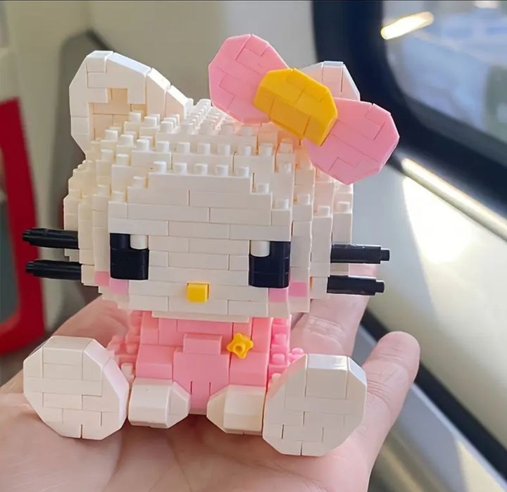 Новий набір лего Hello Kitty