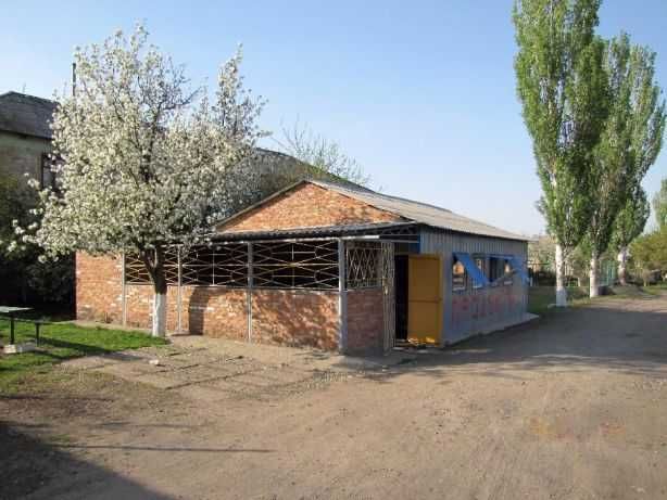 Продам  НЕДОРОГО МАГАЗИН с. Кінецьпіль