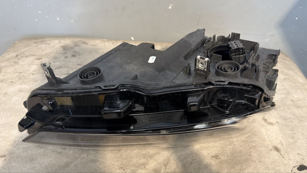 Farol Direito LED Original SEAT Leon Cupra FR