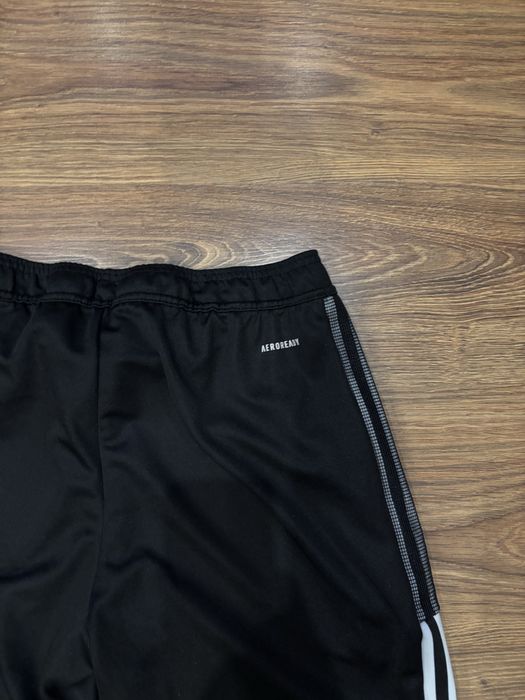 Czarne spodnie dresowe Adidas Tiro 18, uzywane jak nowe, rozmiar M