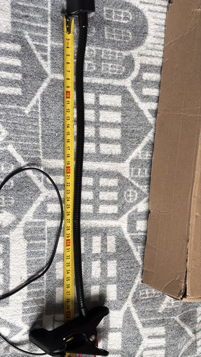 Лампа настільна на прищіпці 10W 50 led