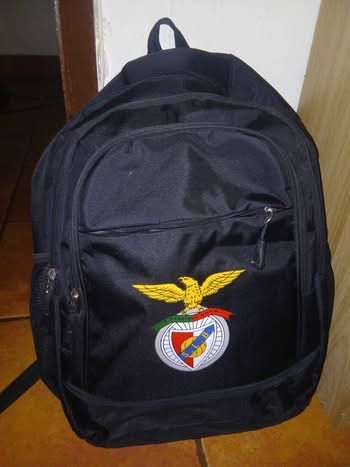 Mochila para menino em super bom estado
