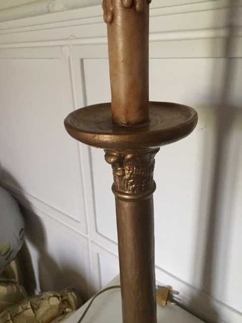 Candeeiro Dourado de Mesa425651251709235201