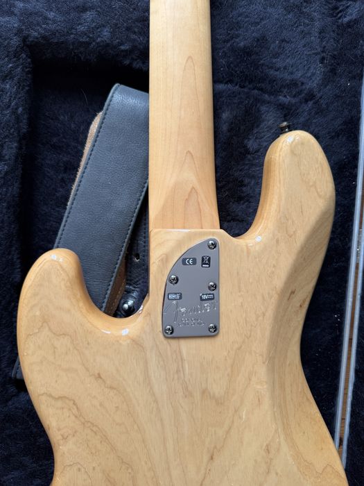 Fender Jazz Bass American Deluxe V NAT