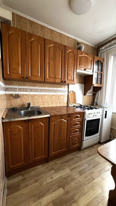 Терміновий продаж 3-х кімнатної квартири з меблями та технікою в ценрі Богородчан - View 3